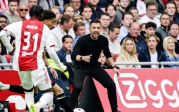 Dikaitkan dengan Roma. Eks Pelatih Ajax: Kita Lihat Nanti di Piala Champions!