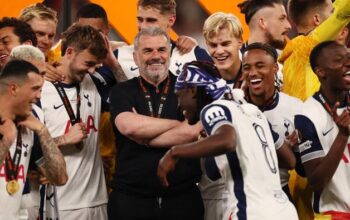 **Tottenham Berkibar di Liga Europa, Bale Puji Postecoglou**