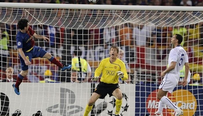 “Legend Messi: Sundulan yang MencengkeramMU di UCL”