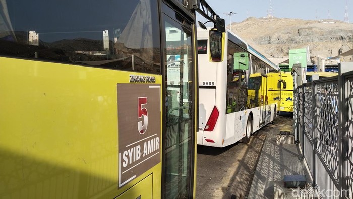 Pembatasan Bus Shalawat Berdampak pada Jemaah Haji, Jumatan di Hotel Dianjurkan