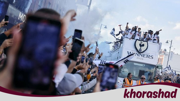 Ribuan Fans Tottenham Hotspur Bersama-sama Perayaan Gelar Juara Liga Europa