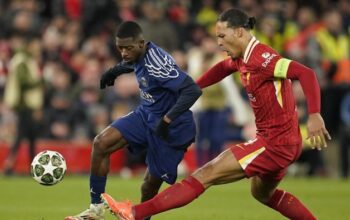 Tragedi Liverpool: Tak Ada Ulasan Baik di Liga Champions. Slot: Liverpool Cuma Apes di Liga Champions