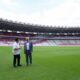 **Erick Thohir Bersama FIFA, Cek Rumput GBK: Persiapan Indonesia Vs China Diuji!**