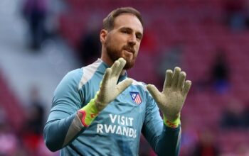 Jan Oblak, Dari Trofi Zamora Keenam hingga Perdebatan Rekor Abadi