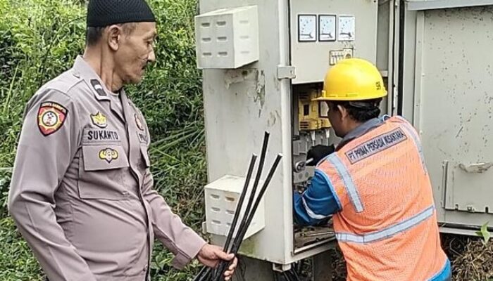 Curian Kabel Bikin Desa di Bogor Gelap, Maling Nganu!