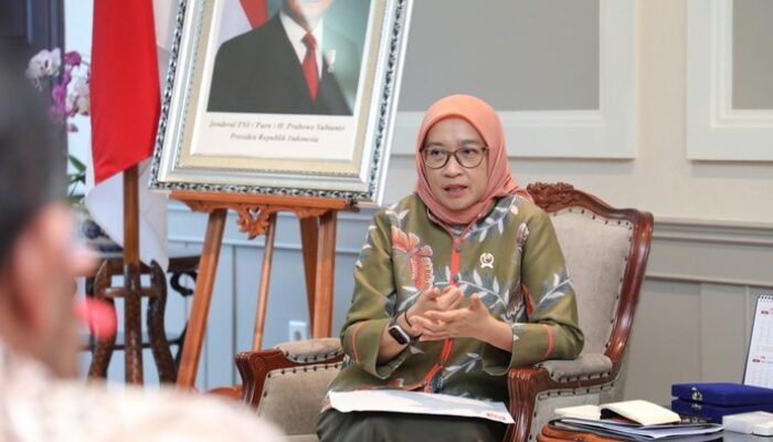 “Usulan Usia Pensiun ASN 70 Tahun, MenPAN-RB: Korpri Belum Koordinasi” – Siapakah yang Rugi? Tag: Berita, KebijakanASN