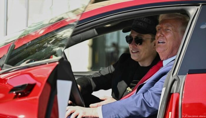 “Dari Trump到Musk: Sebuah Perpecahan yang Mungkin Mengubah Politik Amerika.”