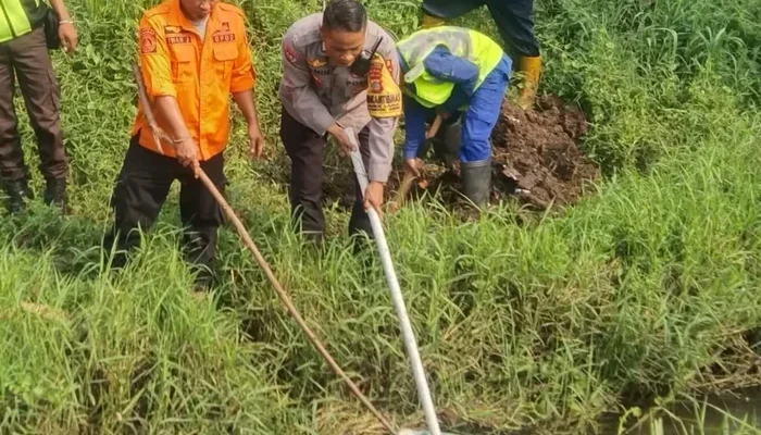 **Buntelan Karung Membuat Geger di Tangsel, Dikira Mayat Tapi Ternyata Bangkai Kambing**