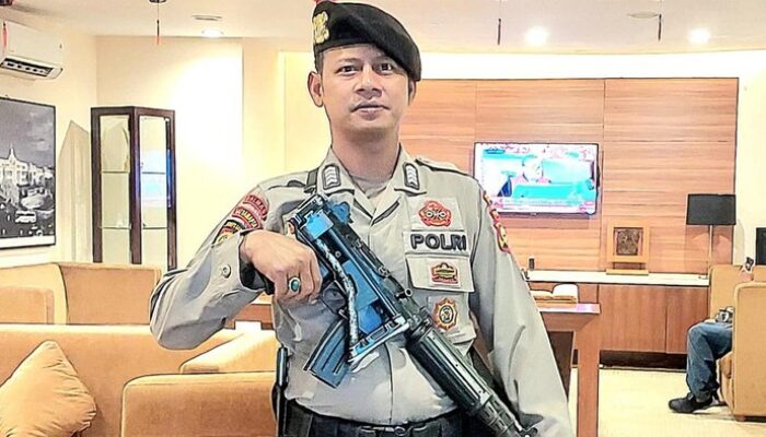 [Duo Maling Pagar Pekanbaru vs Bripka Agus: Kisah Penangkapan yang Penuh Emosi dan Keberanian!]