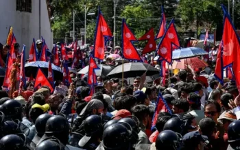 Gempuran Ribuan Warga Nepal: Monarki Harus Kembali, Demokrasi Gagal?