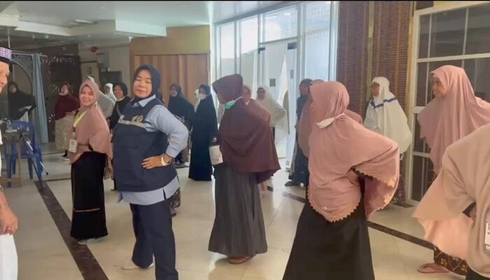 Dari Stroke ke Senam: Kisah Jemaah Haji Lansia yang Tak Kenal Menyerah!