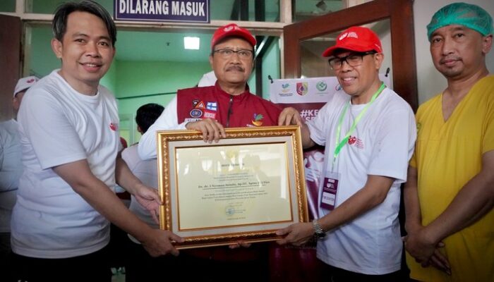 Hari Lansia, Kemensos Facilitasi 1.300 Operasi Katarak Gratis untuk Masyarakat Senior