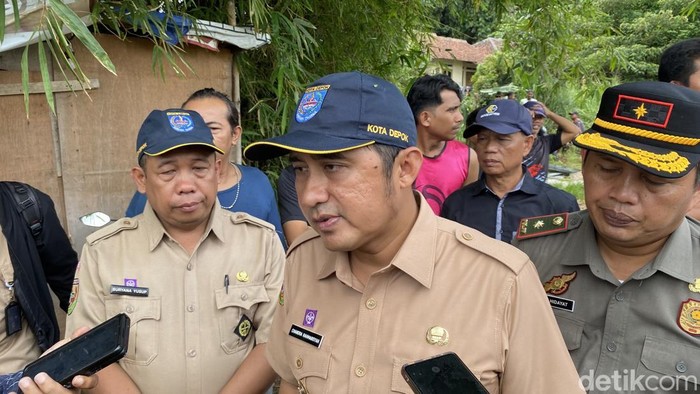 Wawalkot Depok Cari Bapak-bapak Tendang Anak SMP Main Skateboard! - Update 1