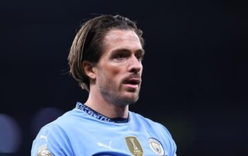 “Jack Grealish Terharu oleh Tifo tentang Enrique dan Xana: Bagaimana Emosi Mempengaruhi Dunia Sepak Bola!”