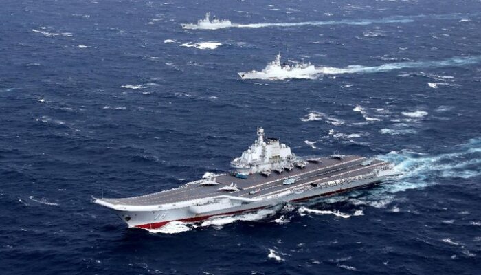 Tegang! China Kerahkan 2 Kapal Induk-Puluhan Kapal Militer ke Dekat Taiwan – Update 3