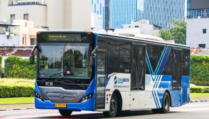 Lansia Geger, Wanita ‘Teroris’ Kena Daftar Hitam TransJakarta!