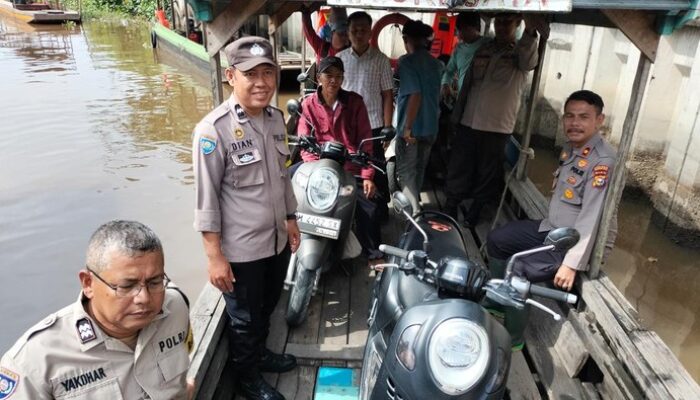 Antisipasi Kejahatan di Sungai Siak, Polisi Riau Lakukan Patroli Perahu
