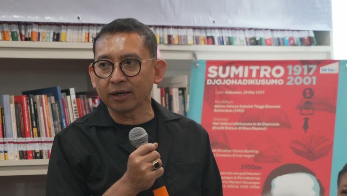 Fadli Zon Resmi Jabat Ketua Dewan Gelar, Apakah Ini Tanda Kehormatan atau Konflik?