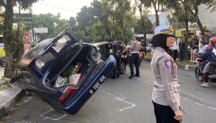 Tragedi Besar di Bogor: Kecelakaan Maut Mobil, Kendaraan Bertumpuk di Jalan
