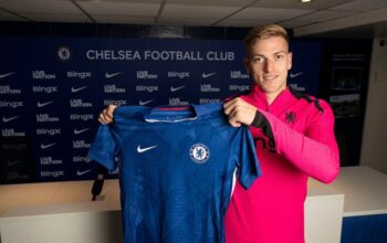 “Beraninya Liam Delap Pakai Nomor ‘Kutukan’ di Chelsea: Apakah Sejarah Akan Berulang?”