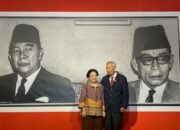 Megawati dan Guntur Soekarnoputra Susuri Sejarah dalam Pameran Foto: Tren Kebangsaan yang Kembali Muncul
