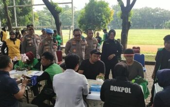 Antusiasnya Ratusan Driver Ojol Terima Pemeriksaan Gratis di Polres Jaksel