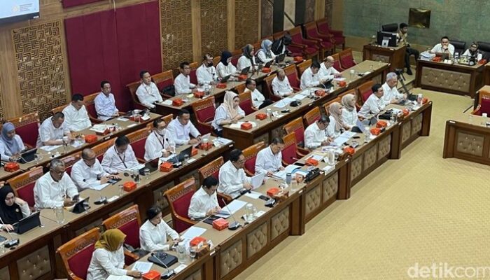 Anggota DPR, Fadli Zon: Saya Tidak Perlu Minta Maaf karena Berbeda Opini