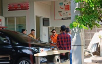 “Hasto Tanpa Rompi, KPK Jawab: Berobat, Bukan Bebas!”