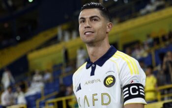“Dari Lapangan ke Hatinya: Momen Haru Ronaldo yang Membuat Ultah Chef Al Nassr Jadi Sejarah yang Tidak Pernah Terlupakan”
