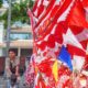 5 Meter Bendera dalam 3 Hari: Kisah Pedagang Jaktim yang Membuat Heboh!