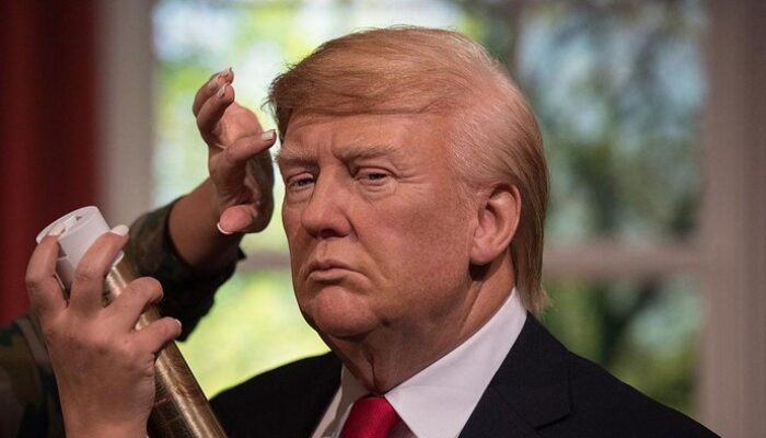 Patung Trump Terbakar, Amarah Warga Brasil Meledak Karena Tarif Tinggi!