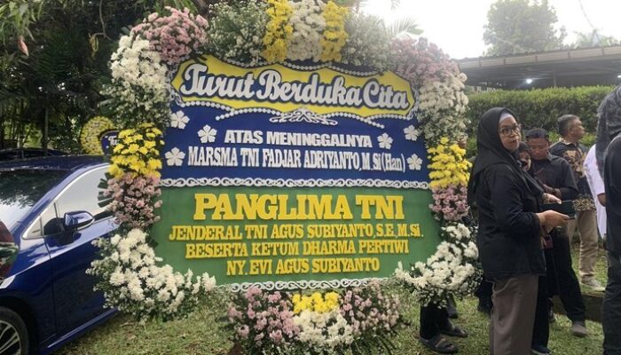 “Dari Karangan Bunga Berjejer, Kisah Marsma Fajar yang Mengharuhati”