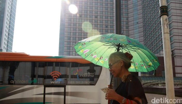 “Cuaca Panas di Semarang Tembus 35°C, BMKG: Masih Normal dan Wajar”