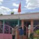 [Dumai Berbenah, Polres Serahkan Bendera RI ke Rumah Warga dalam Sambutan HUT RI]