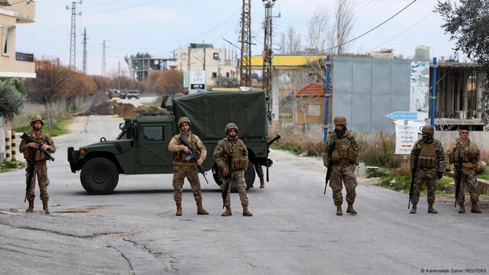 Lebanon Desak Militer Lucuti Senjata Hizbullah - Alternatif 2