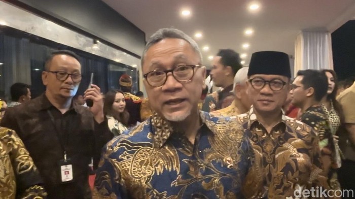 Zulhas Lapor Prabowo soal Penindakan Beras Oplosan, Warga Diminta Tak Cemas - Update 2