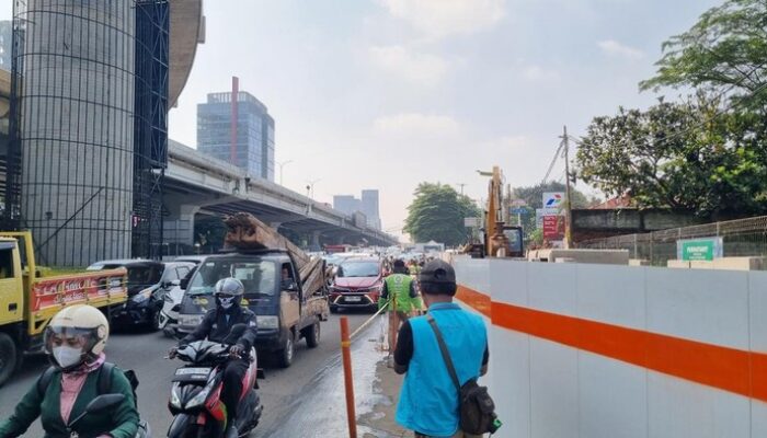“Macet di TB Simatupang: Tenaga dan Waktu Masyarakat Terkuras, Solusi Mana?”