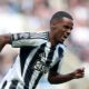 Carragher: Liverpool Butuh Isak, Tapi Dengan Harga yang Seimbang