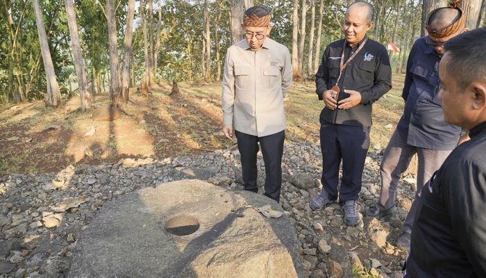 Urgent! Menbud Minta Riset Mendalam di Situs Pasir Lulumpang Garut, Kenapa?