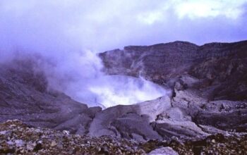 Erupsi Tiba-Tiba Gunung Dempo, Warga Sumsel Diminta Siaga