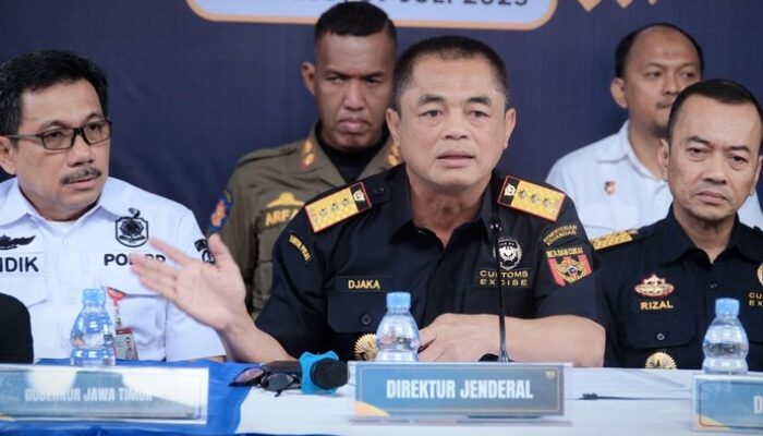Lagi! Bea Cukai-Lantamal XII Bongkar Penyelundupan Pakaian Bekas di Kalbar – Update 2