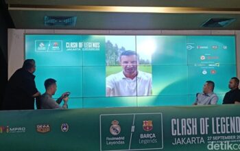 “El Clasico Legend Duel di Jakarta: Ikuti Aksi Figo, Pepe, dan Puyol dalam Pertandingan Epik!”