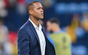 “Luis Milla dan Patrick Kluivert Siap Pecahkan Rekor di El Clasico Legend Jakarta!”