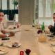 “Gibran Makan Siang Bareng Dasco, Menunya Bakso dan Dendeng Balado: Kemesraan atau Konspirasi?”