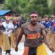 Warga Ayuka & Tipuka Melelehkan Hati dengan Lomba Tari Seka di HUT ke-80 RI