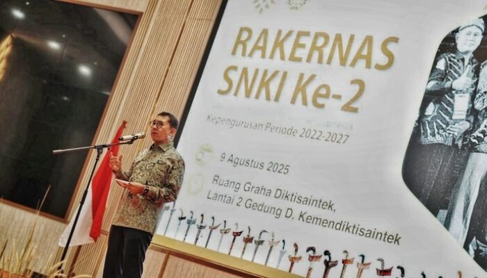 [Rakernas SNKI Ke-2, Menbud: Keris, Kunci Maju Budaya Indonesia!]