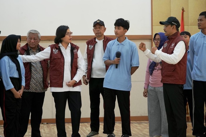 Dukung Toleransi, Sri Mulyani Beri Contoh di SRMA 10 Jakarta Selatan