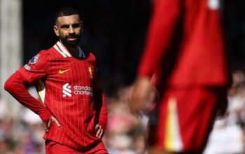 Mo Salah Kritik Tajam Ucapan Duka UEFA atas Legenda Palestina