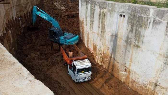 Akses Stasiun Batutulis Ditargetkan Bisa Dilewati Motor Akhir Agustus: Wali Kota Bogor Malah Jadi Sorotan Karena Proyek Terlambat!