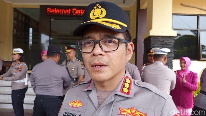Kontroversi Video AI 'Umrah ke Borobudur' Terungkap: Pembuat Minta Maaf, Laporan Dihentikan